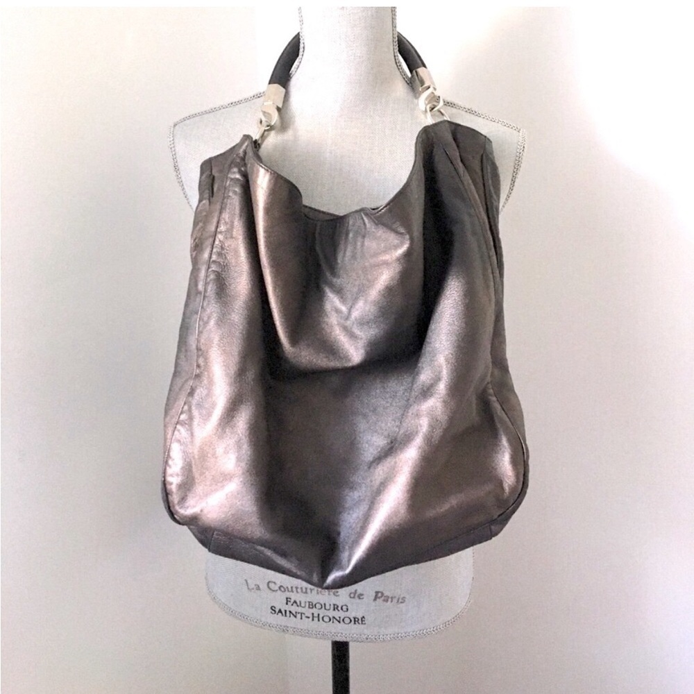 💯 YSL Yves Saint Laurent / “Roady” bag